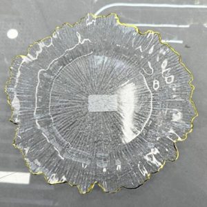 Plastic leaf underplates