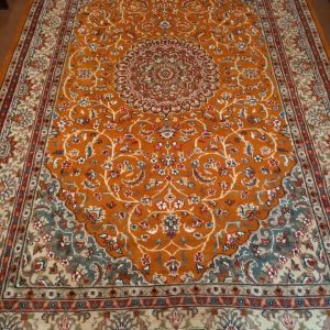 Hand knotted wool/silk carpets Rugs